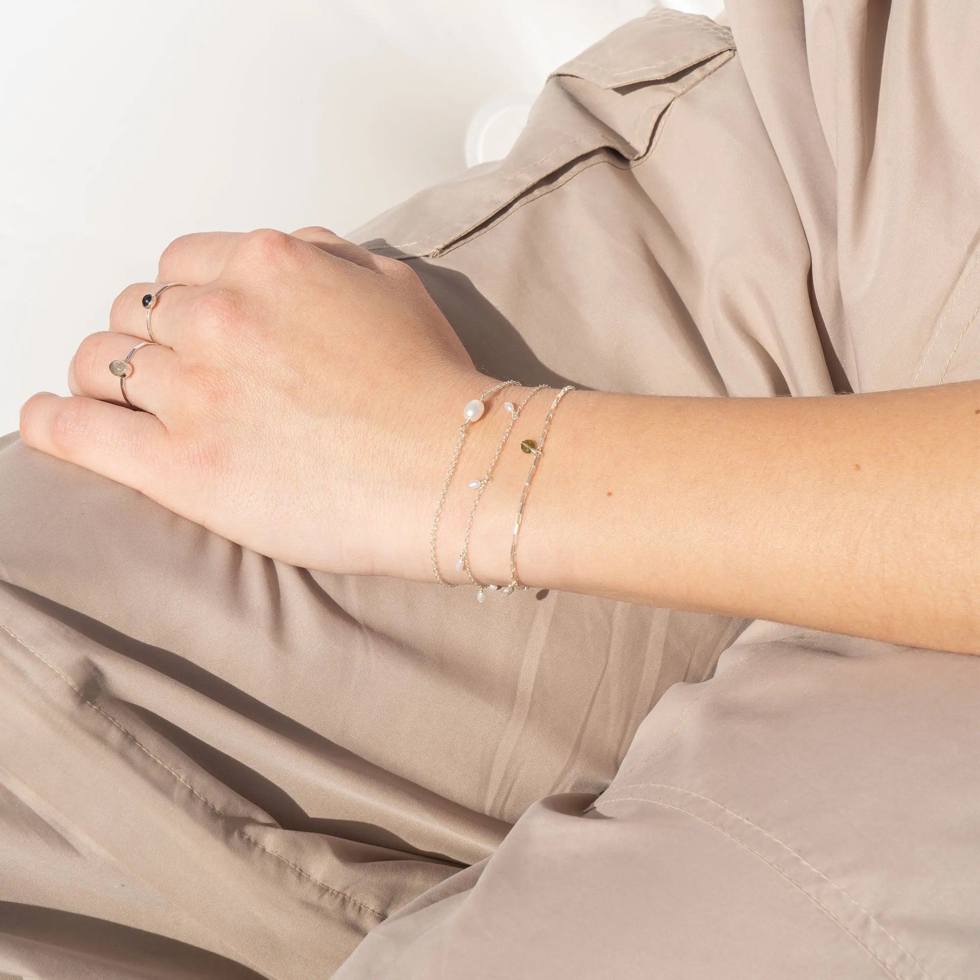 Dangle Pearls bracelet silver