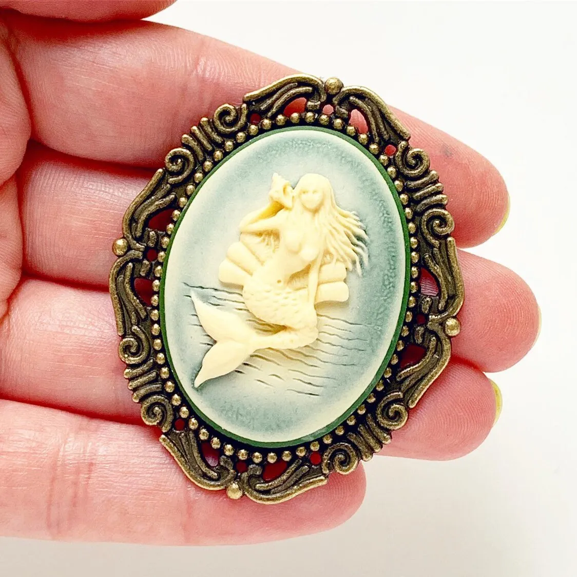 Mermaid Cameo Brooch in Bronze Large SIze