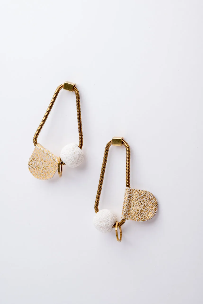Shapes and forms leather earrings PICASSO model