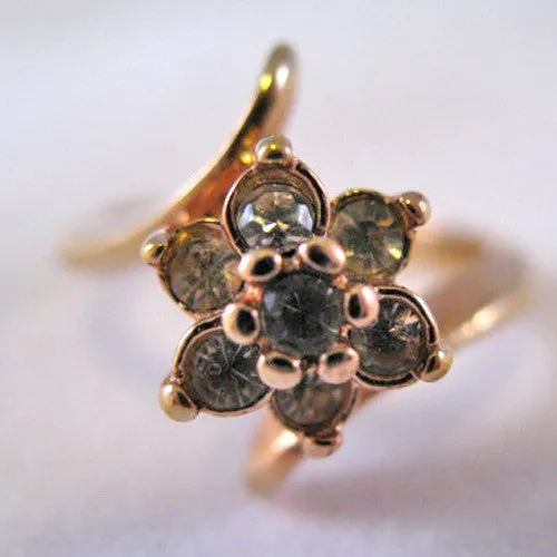 Signed PAUL GOLD Tone Womens CRYSTAL Cluster GLASS Multi STONE RING Jewelry sz 5